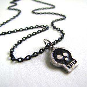 Small Black & Silver Simple Skull Necklace